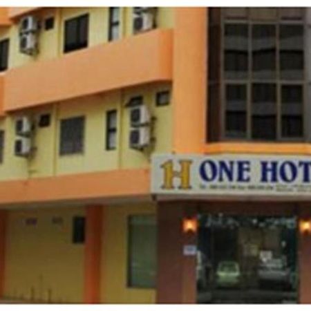 One Hotel Sadong Jaya Kota Kinabalu Dış mekan fotoğraf