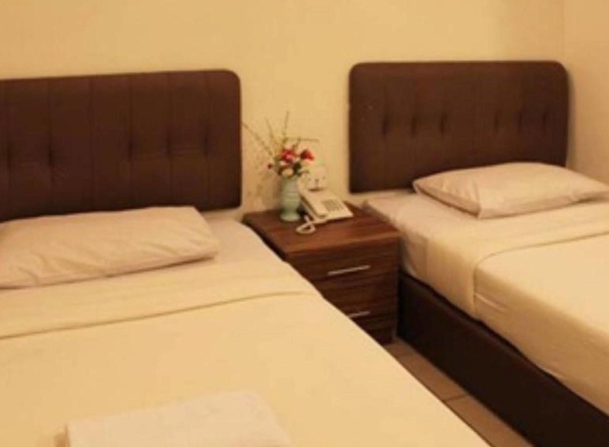 One Hotel Sadong Jaya Kota Kinabalu Dış mekan fotoğraf