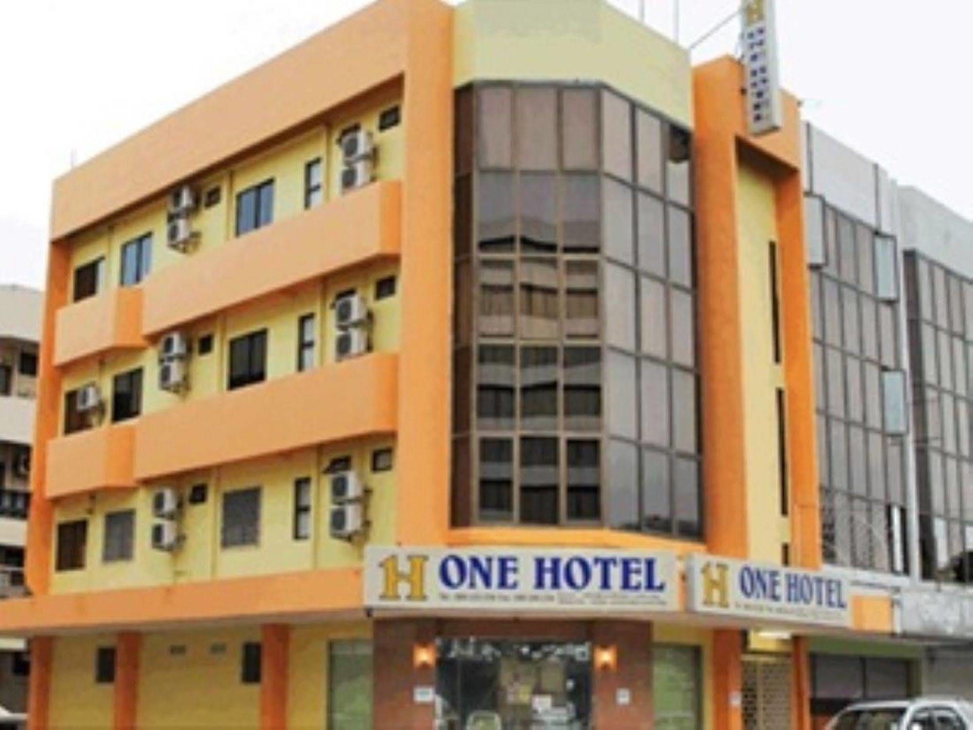 One Hotel Sadong Jaya Kota Kinabalu Dış mekan fotoğraf